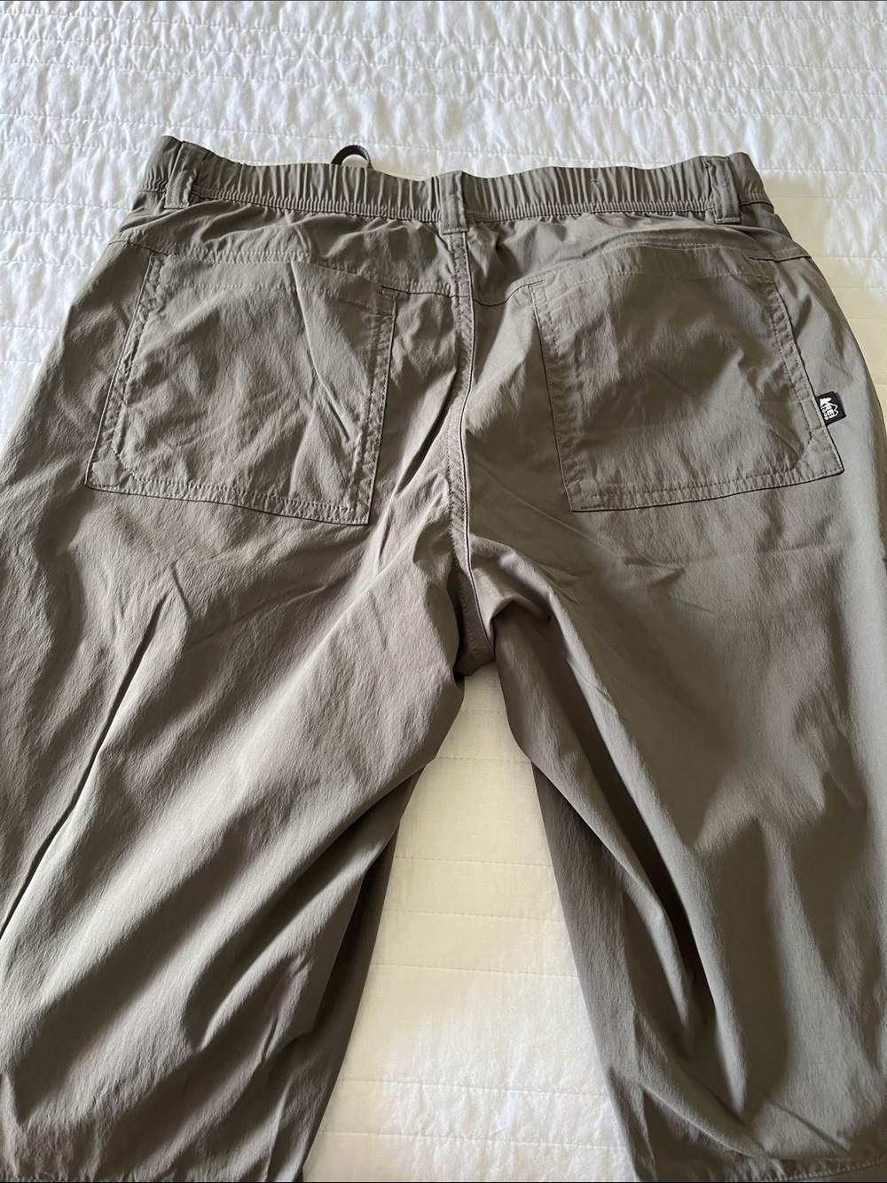 REI CO-OP Women's grey hiking pants - Picture 4 of 4
